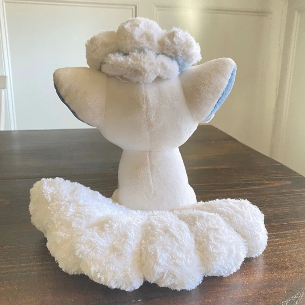 Pokemon Center alolan vulpix